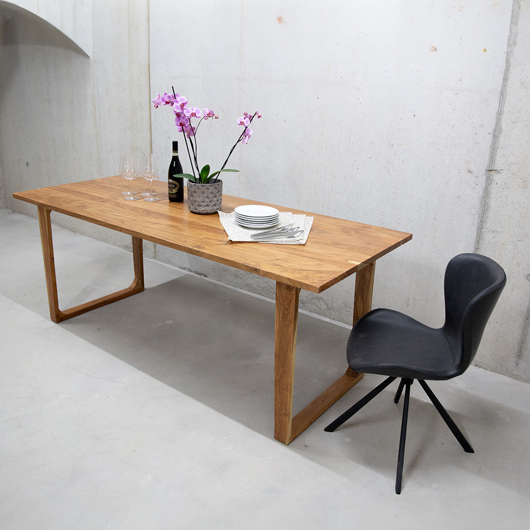 Akazienholz Tisch "The Woody Table 200"