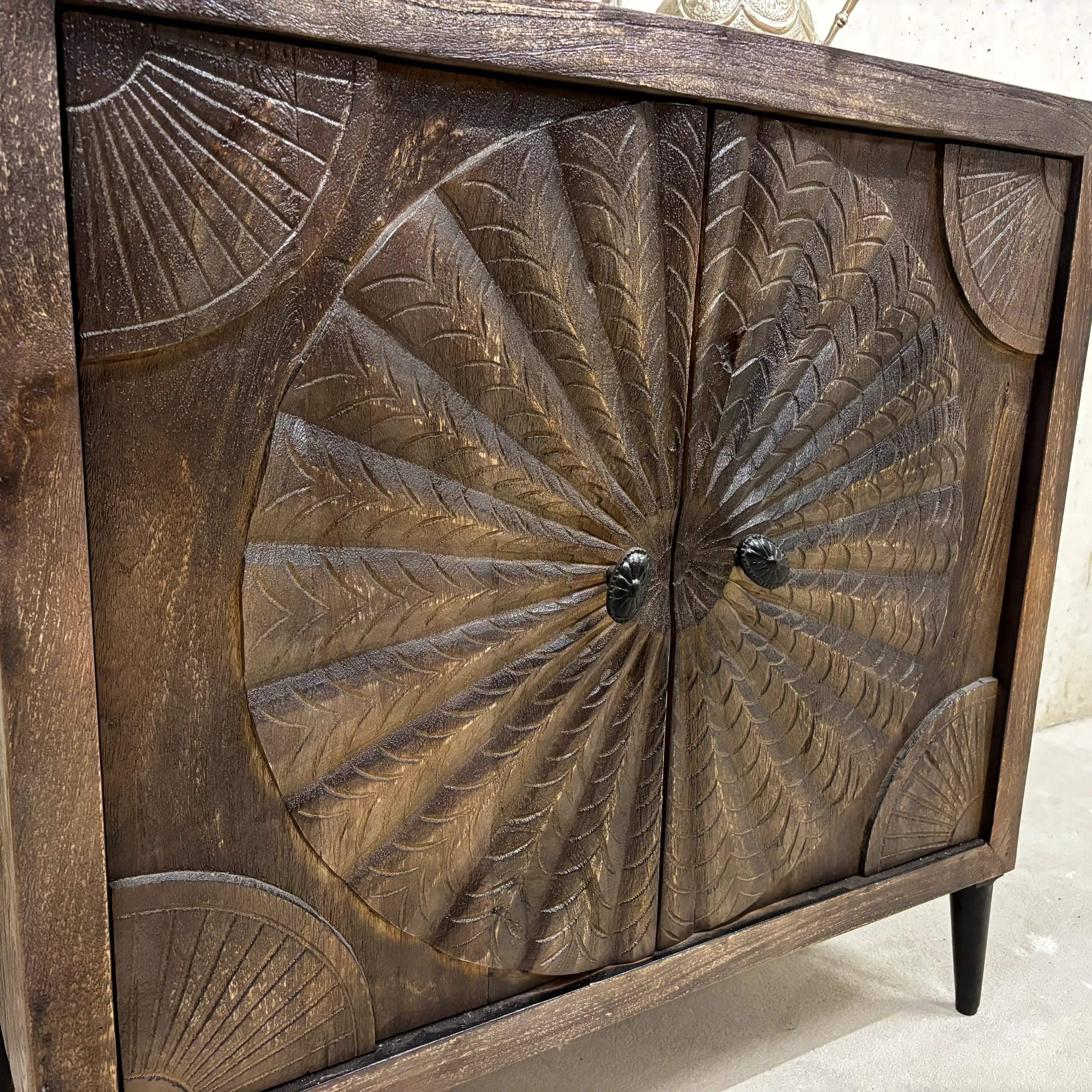 Sideboard -Mango 2 Türen Handgeschnitzt