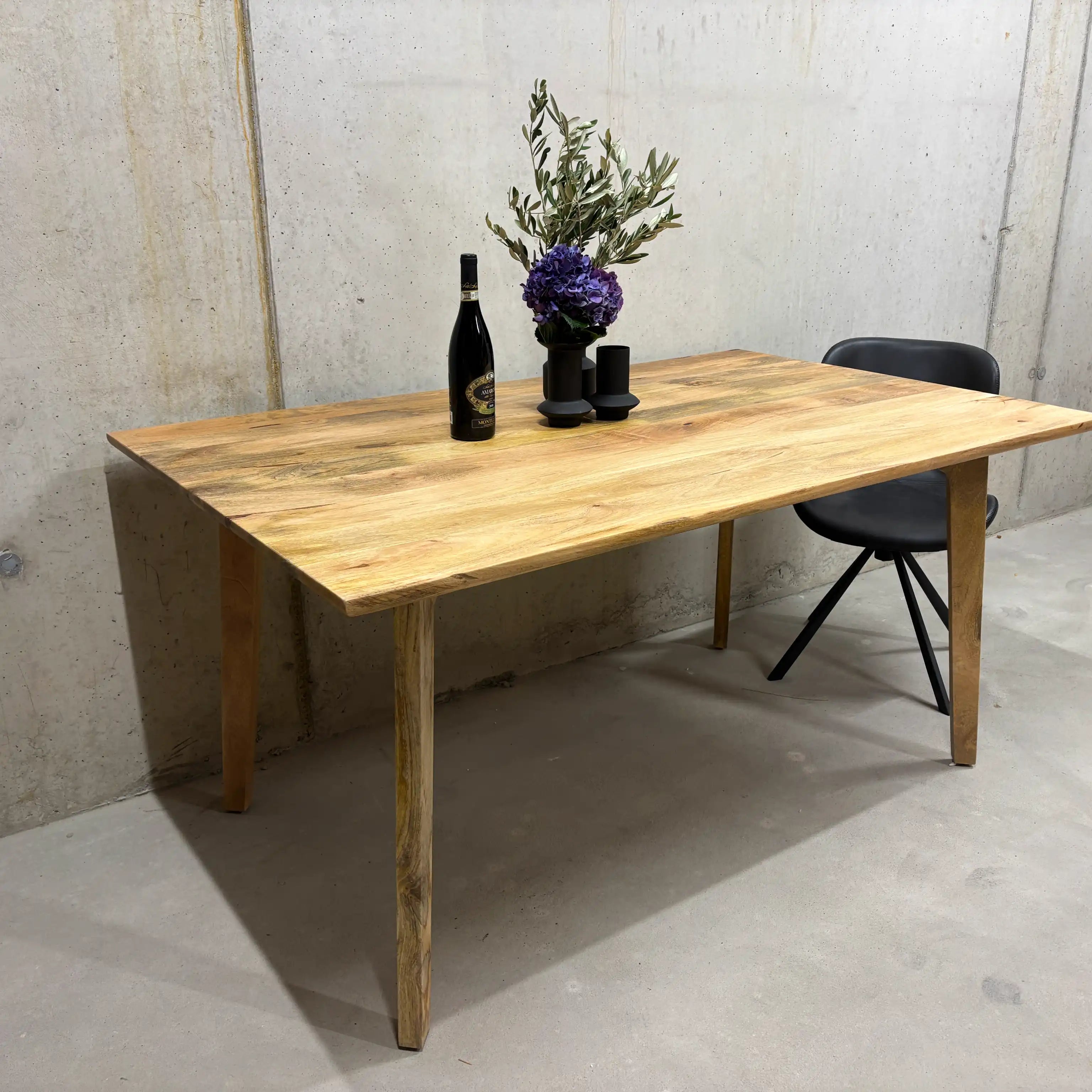 Mango Esstisch 160 cm mit Schweizer Kante – Wild Mango Designs LAC 204