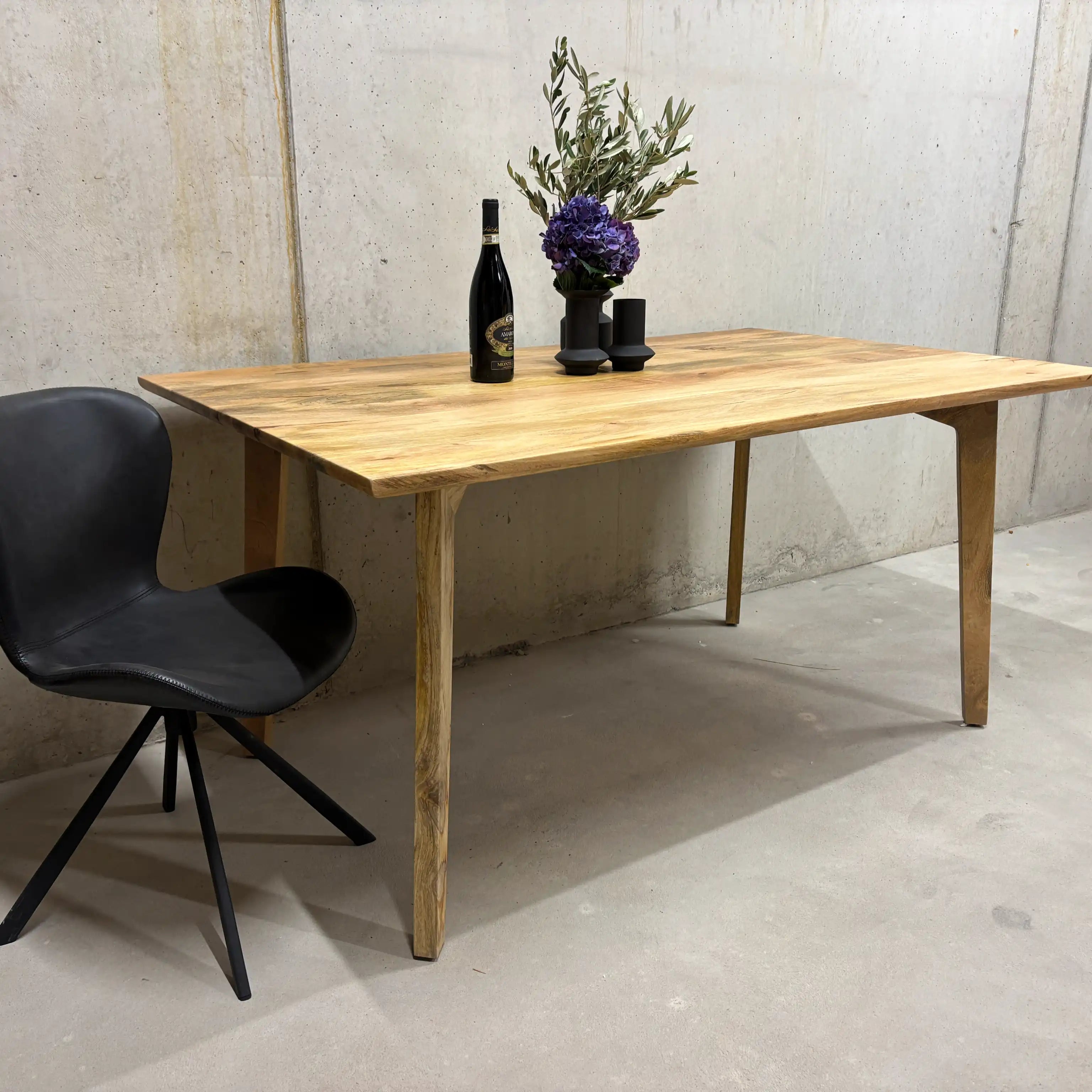 Mango Esstisch 160 cm mit Schweizer Kante – Wild Mango Designs LAC 204