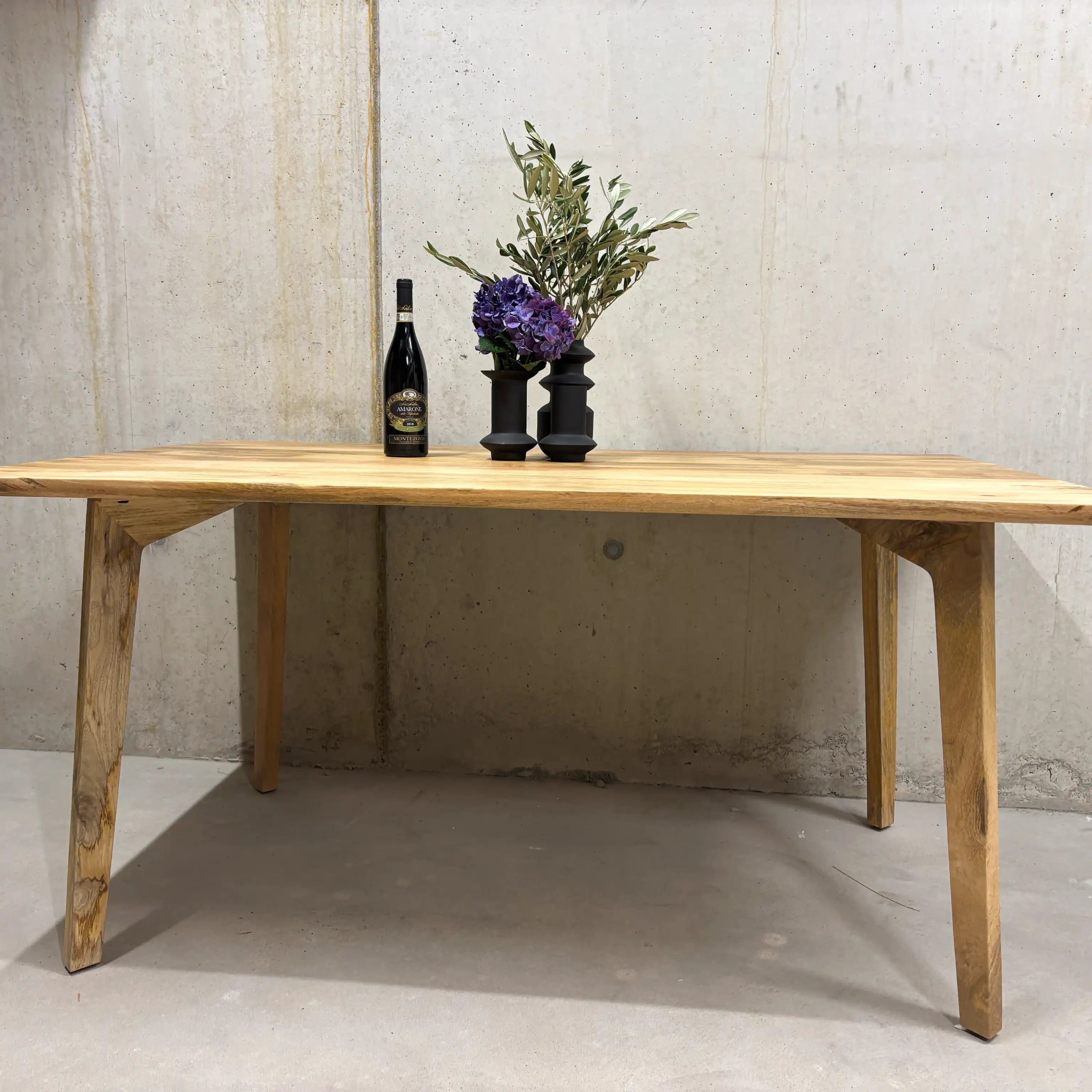 Mango Esstisch 160 cm mit Schweizer Kante – Wild Mango Designs LAC 204