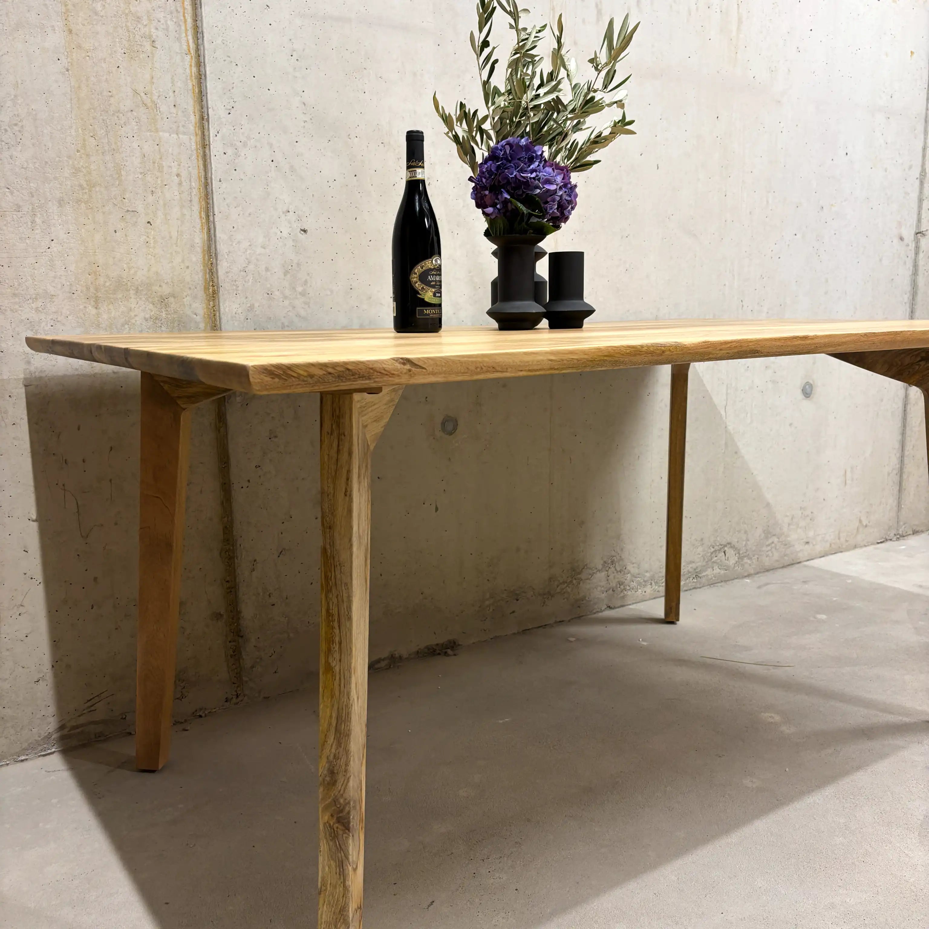 Mango Esstisch 160 cm mit Schweizer Kante – Wild Mango Designs LAC 204