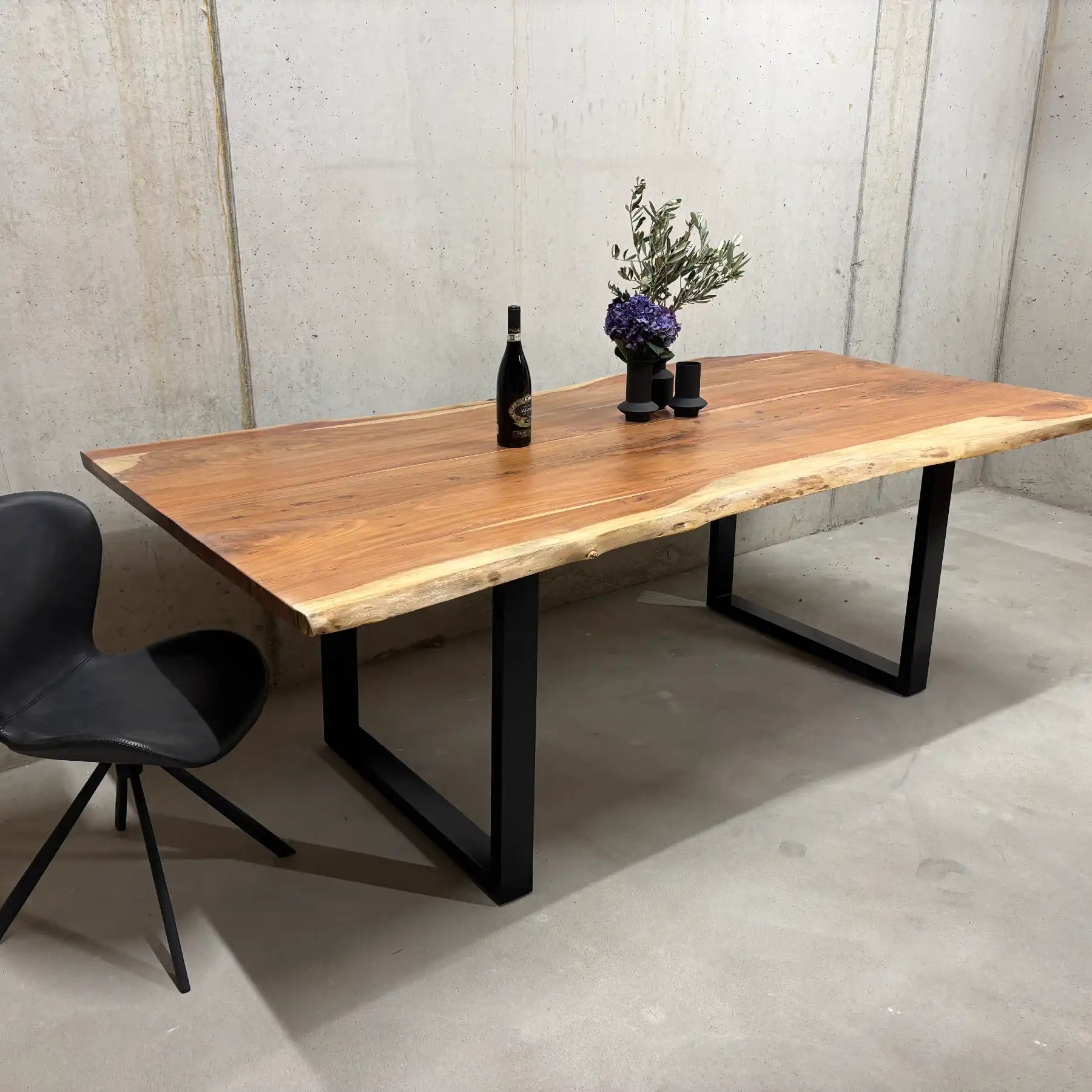 Large Acacia dining table 240x120 cm – solid wood tree edge Big Boy