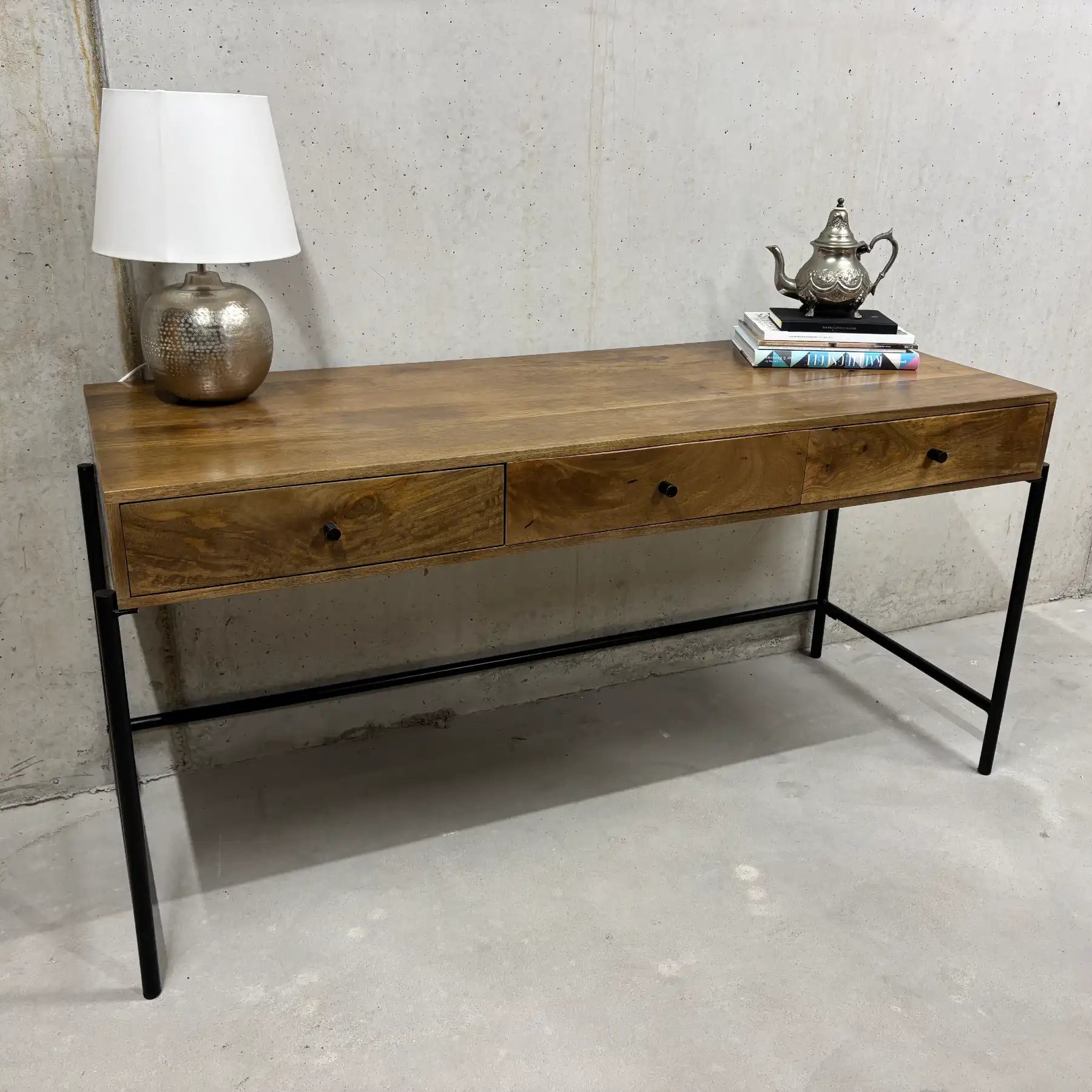 Mango Schreibtisch mit 3 Schubladen – Massivholz Cabinet Desk