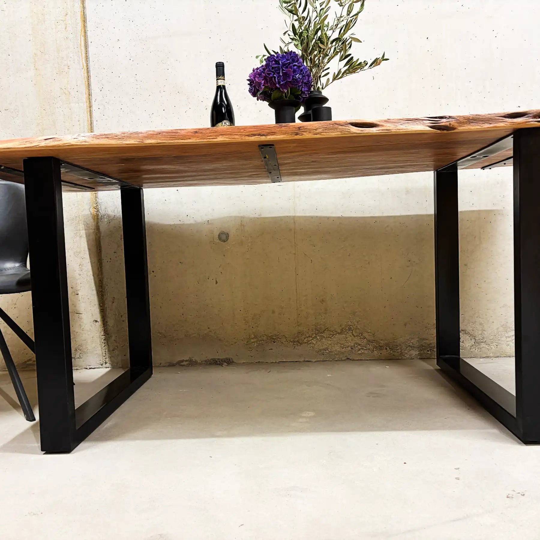 Akazienholz Esstisch 180x94 cm – Massivholz Tisch mit U-Stahlbeinen