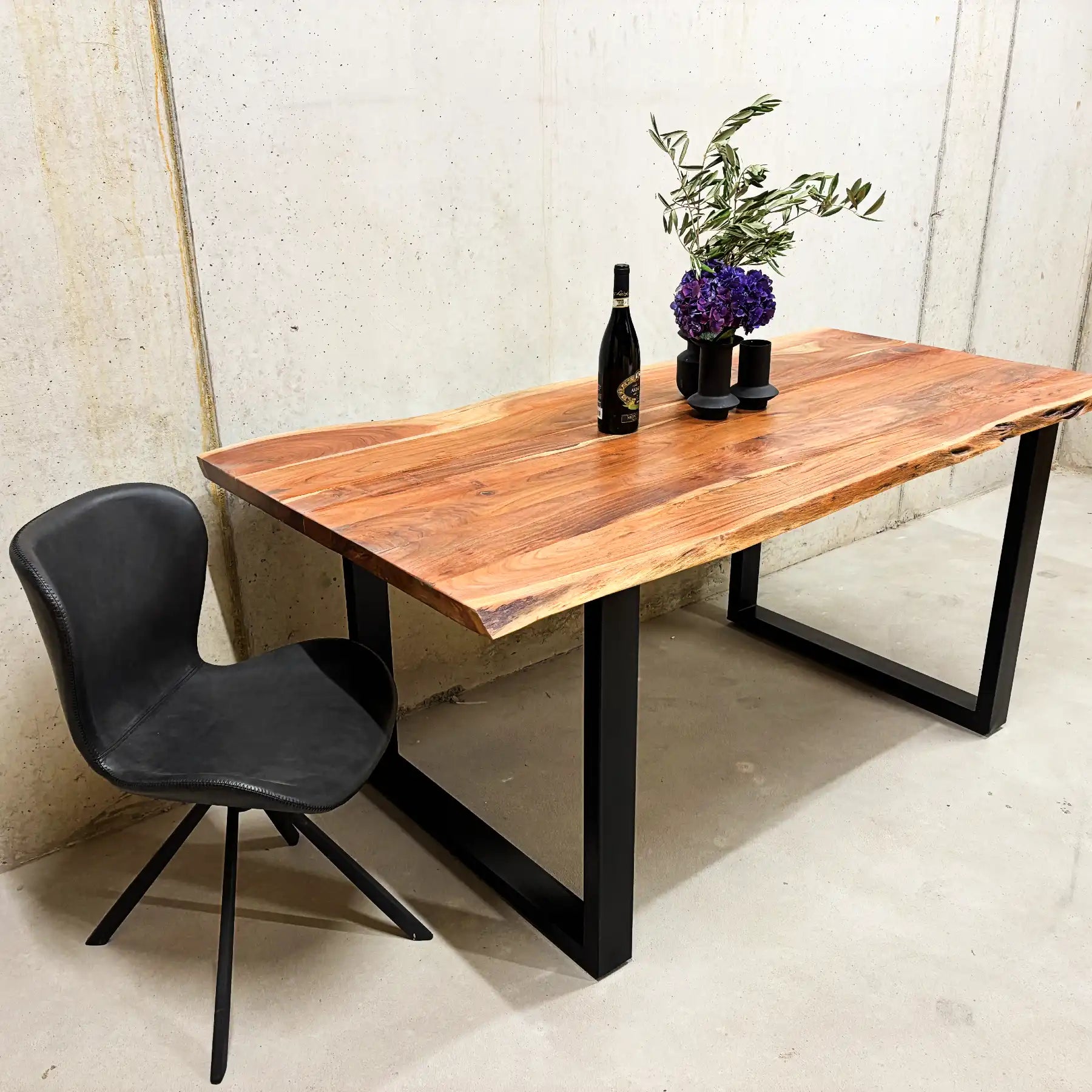 Akazienholz Esstisch 180x94 cm – Massivholz Tisch mit U-Stahlbeinen