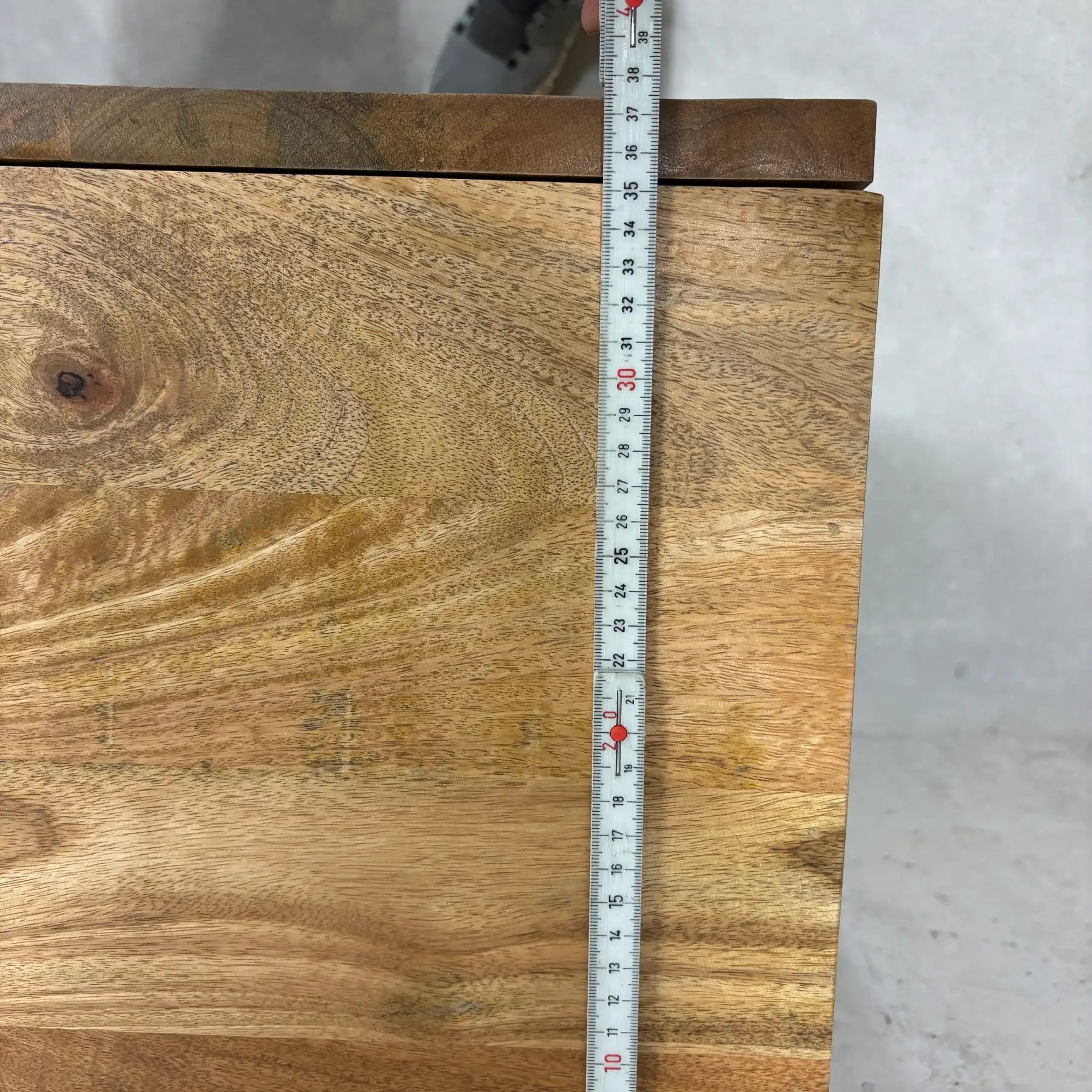 Mango Sideboard 177 cm – Handgefertigtes Sunburst Design mit 4 Türen