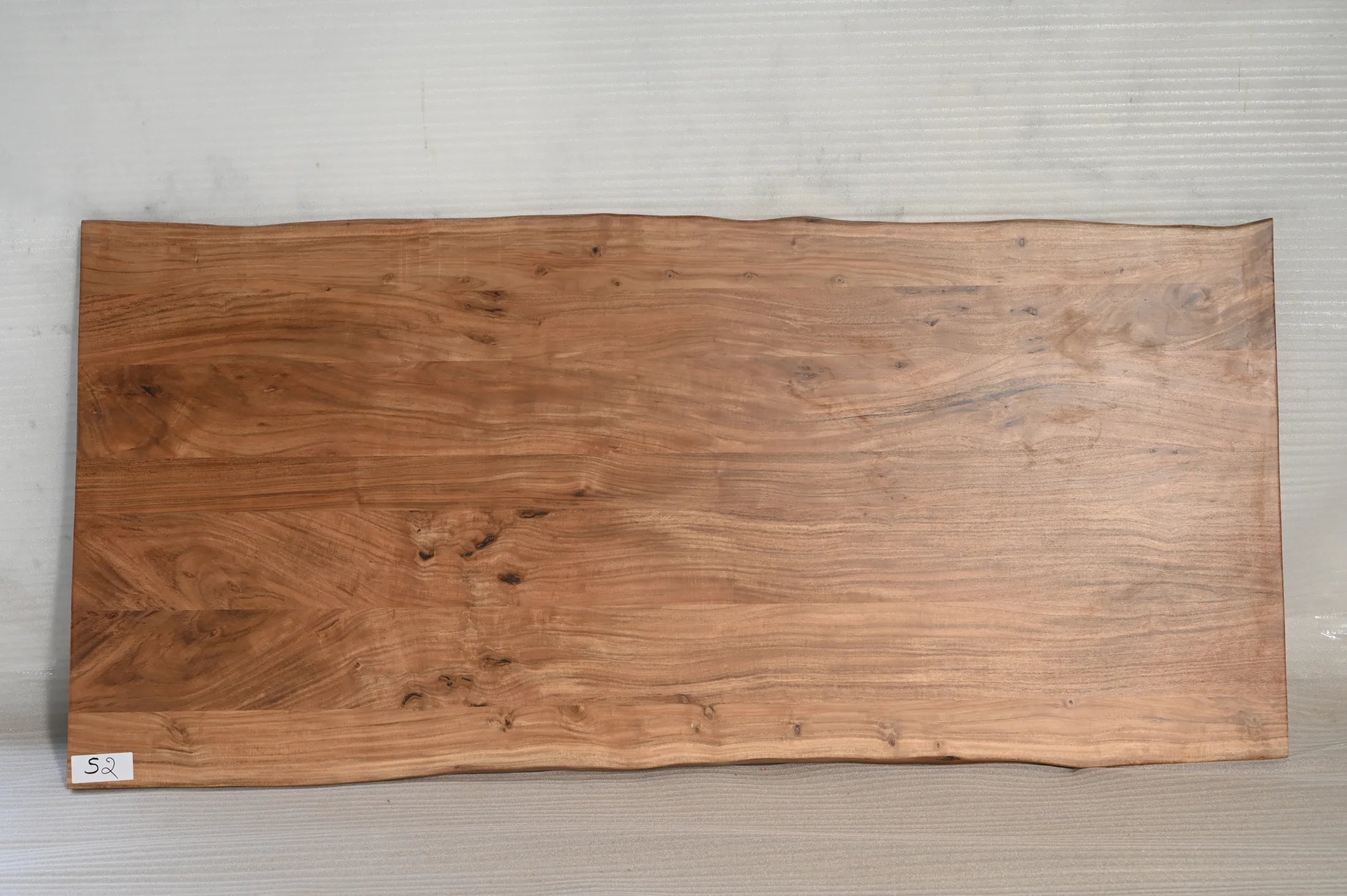 Dining table with live-edge, 200 cm, acacia – solid wood