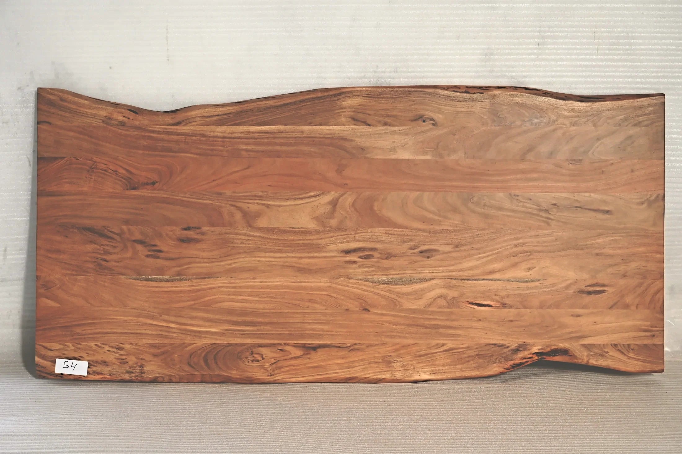 Baumkante Tischplatte Unikat 054 – Akazie 200 cm, Aufsicht #Tischplatte_Unikat 054