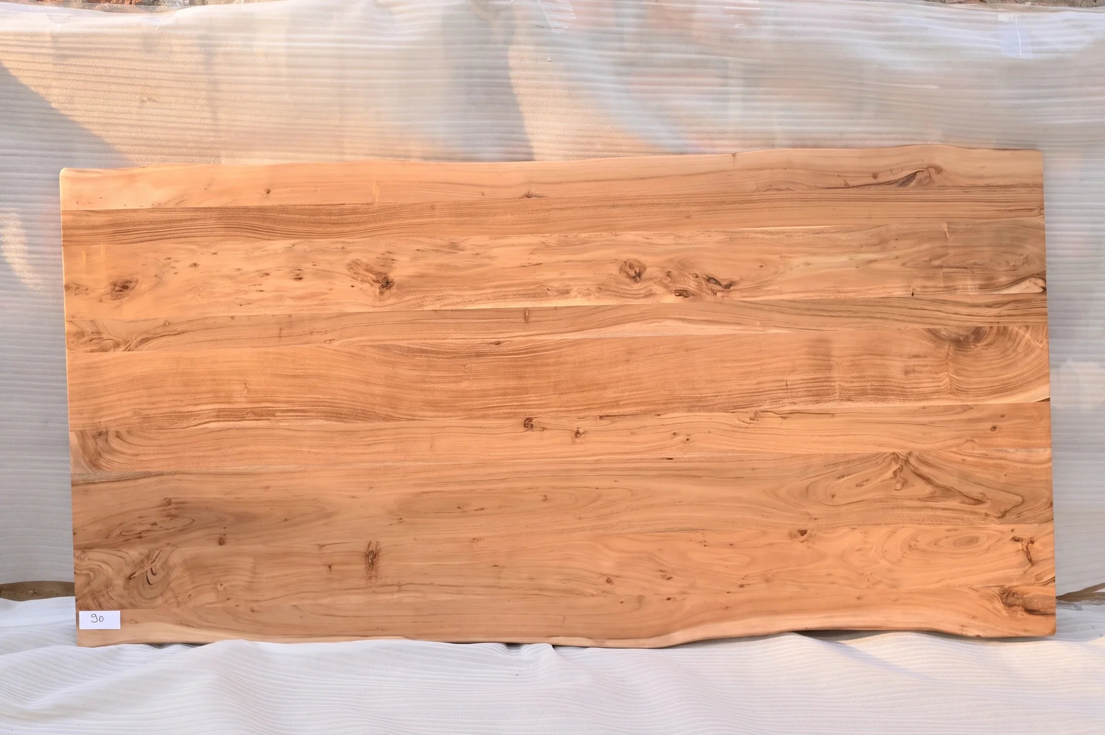 Baumkante Tischplatte Unikat 090 – Akazie 240 cm, Aufsicht #Tischplatte_Unikat 090