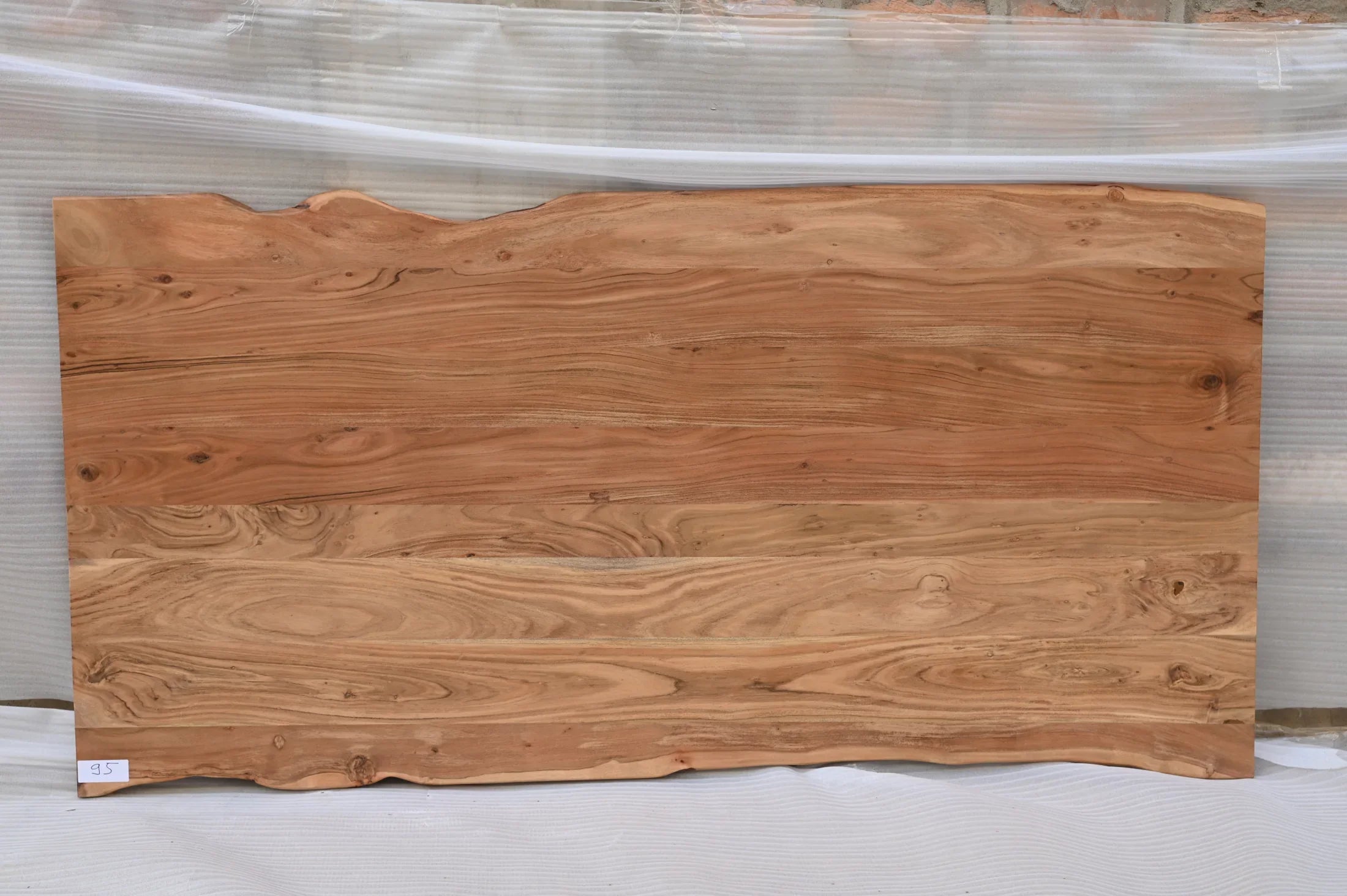 Dining table with live-edge, 240 cm, acacia – solid wood