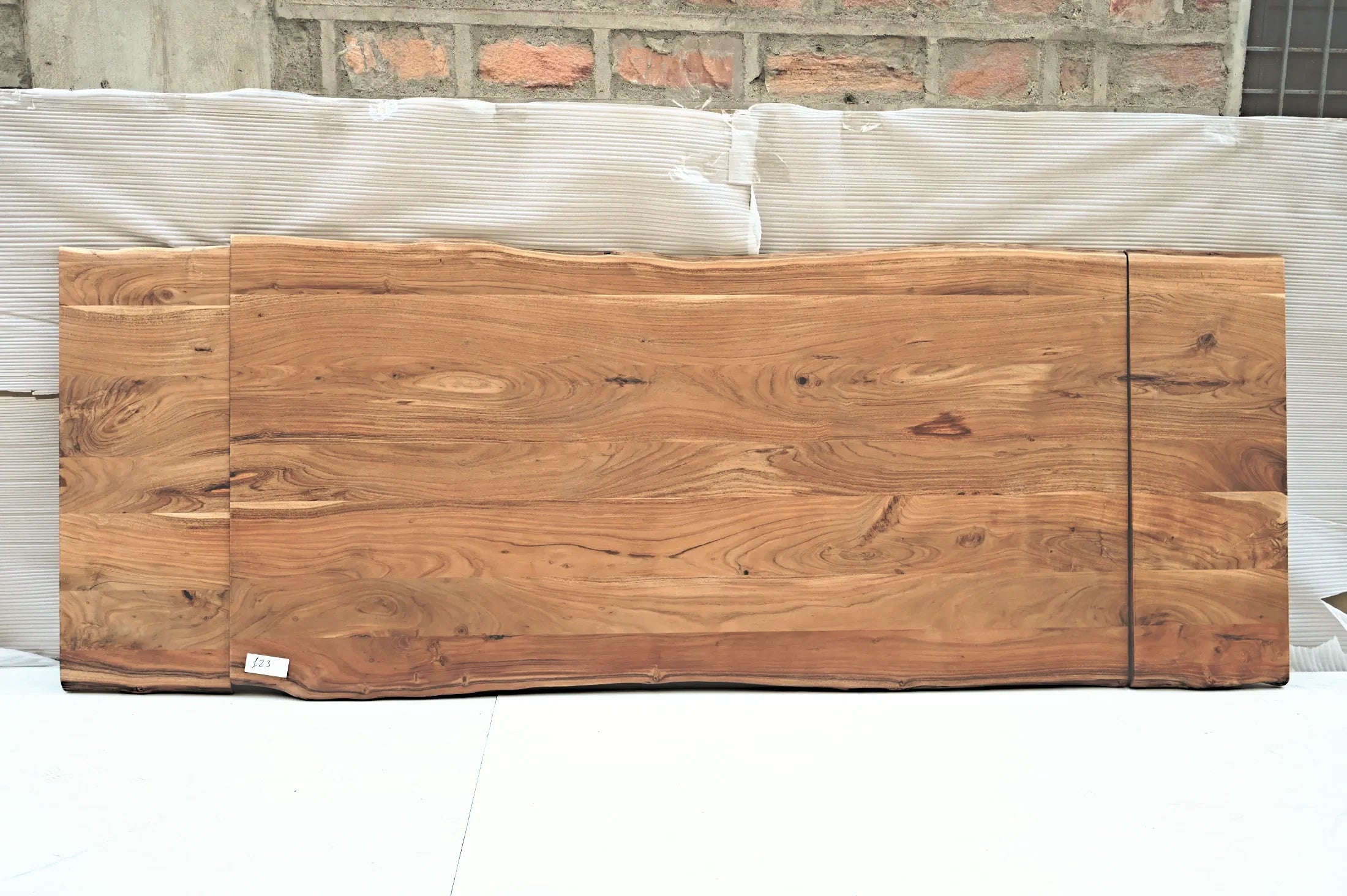 Baumkante Tischplatte Unikat 123 – Akazie 220–300 cm, Aufsicht #Tischplatte_Unikat 123