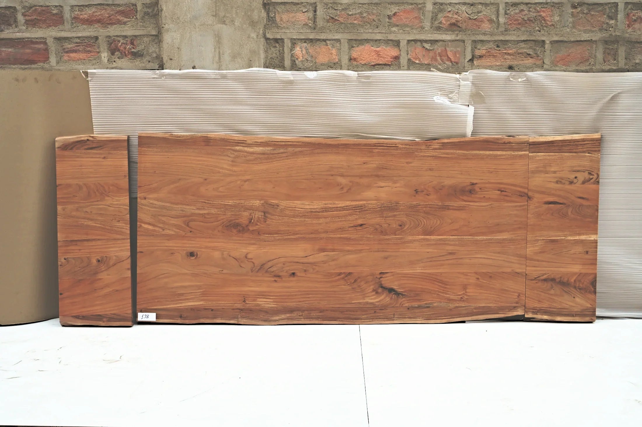 Baumkante Tischplatte Unikat 138 – Akazie 220–300 cm, Aufsicht #Tischplatte_Unikat 138
