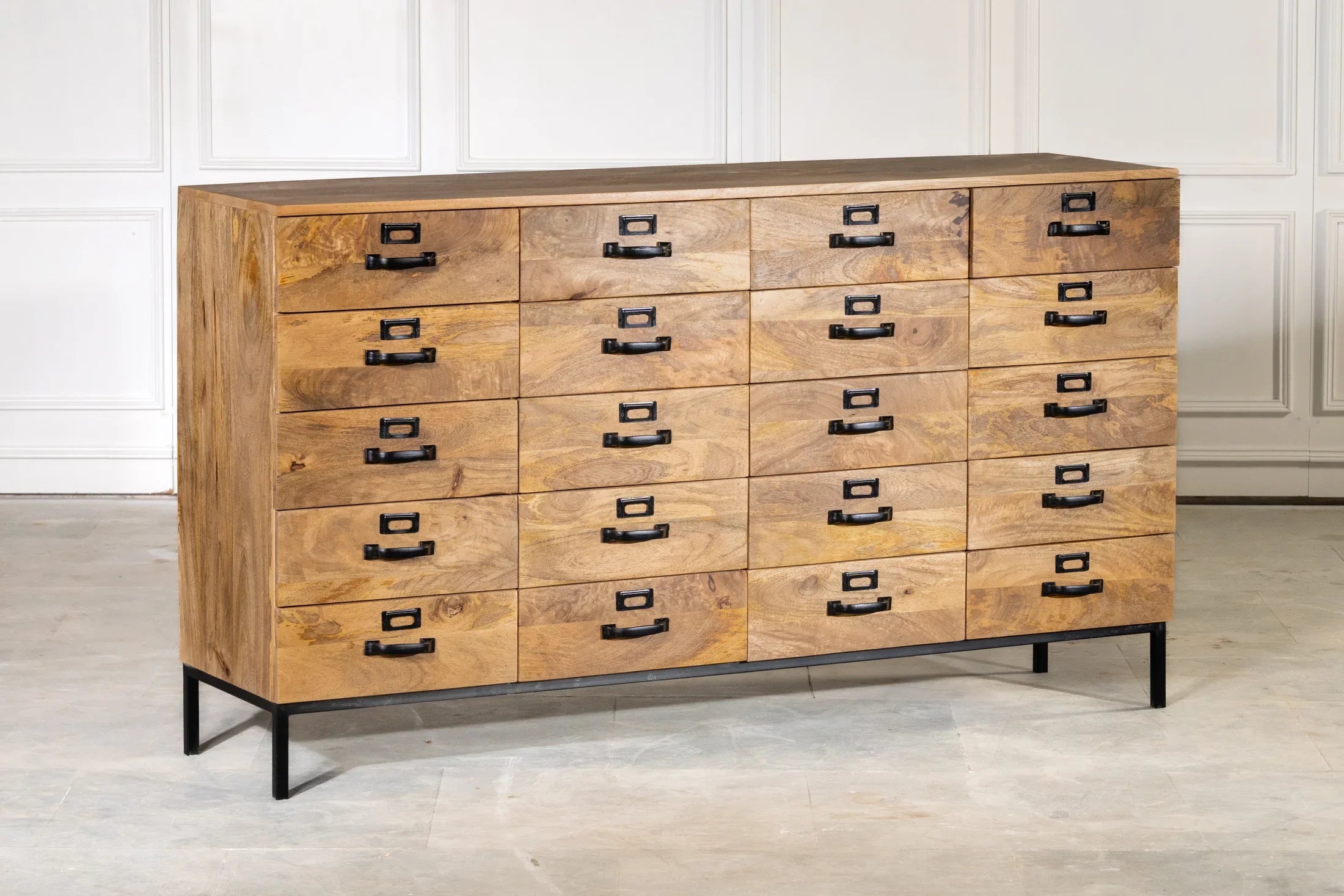 Apothekerschrank IR08 – 20 Schubladen