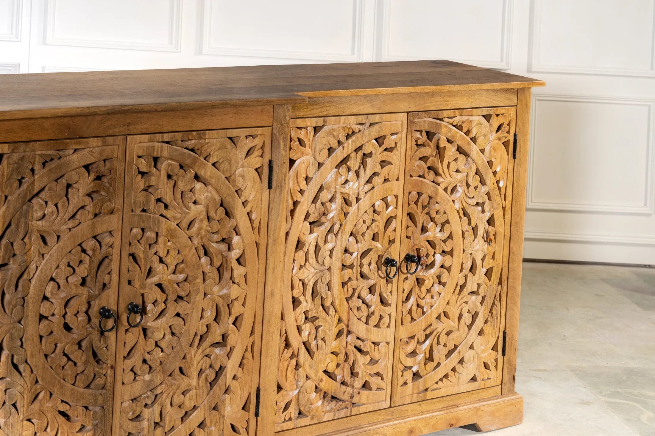 Schrank MS04 – 6 Türen