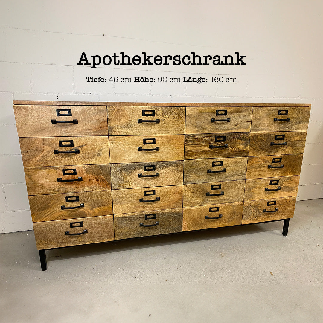 Apothekerschrank aus Massivholz "Der Apotheker"