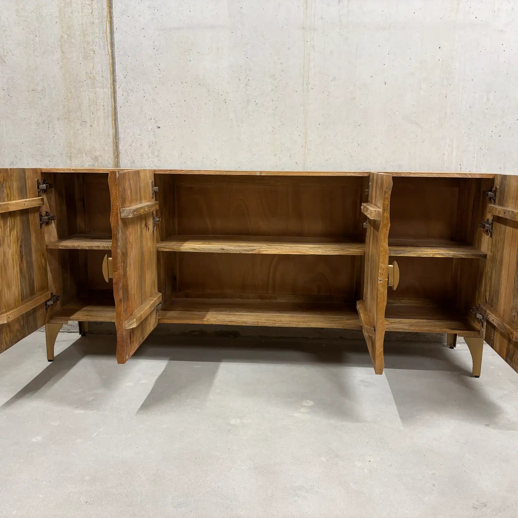 Mango Sideboard 177 cm – Handmade Sunburst Design with 4 Doors 