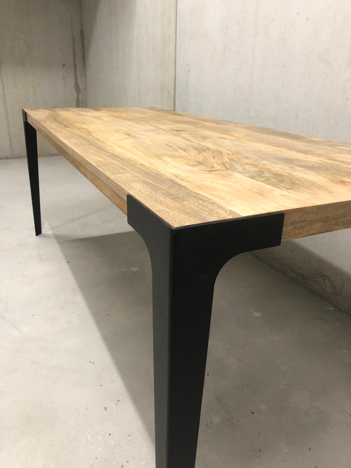 Tischbeine „Corner“ – Stahl, Schwarz (4er-Set)