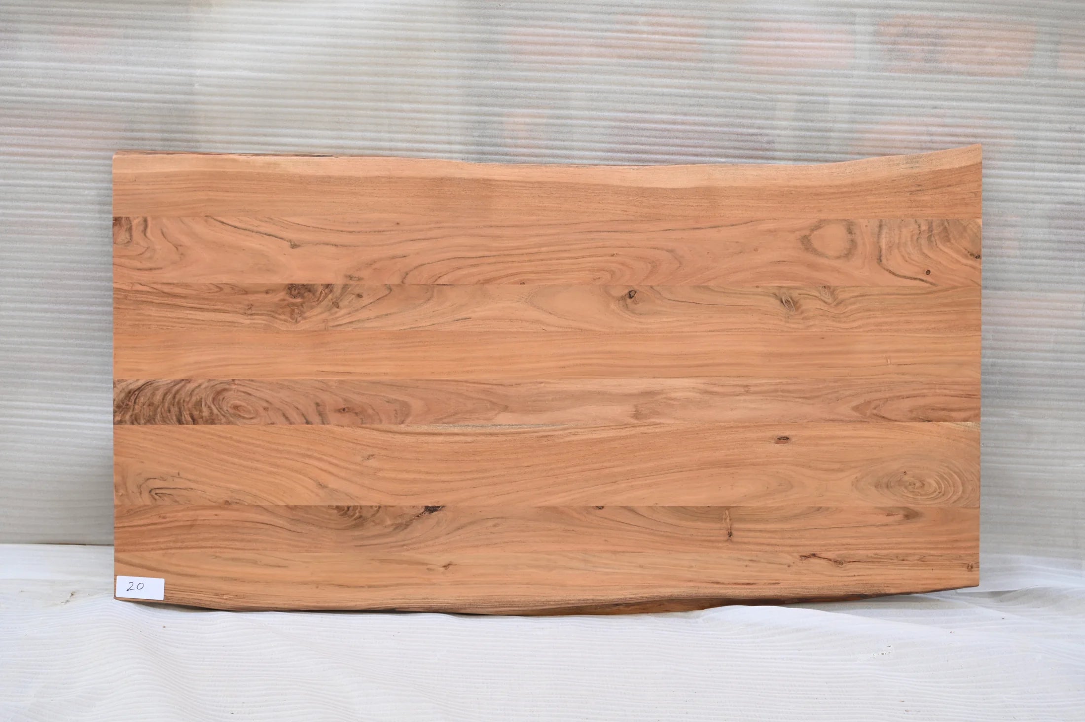 Dining table with live-edge, 180 cm, acacia – solid wood
