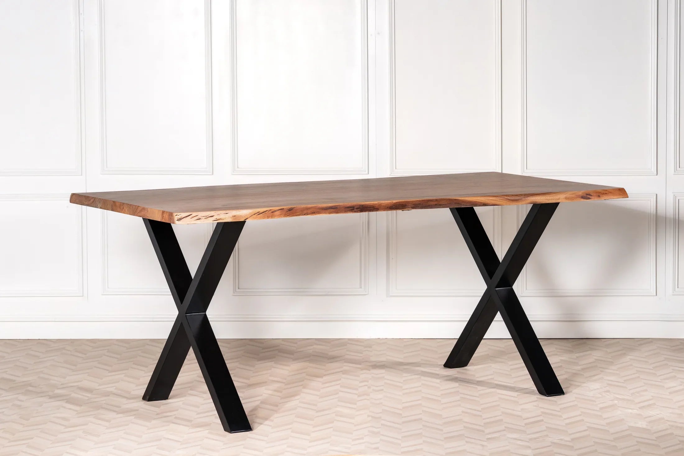 Live Edge Esstisch 200 cm – Wähle Tischplatte & Beine