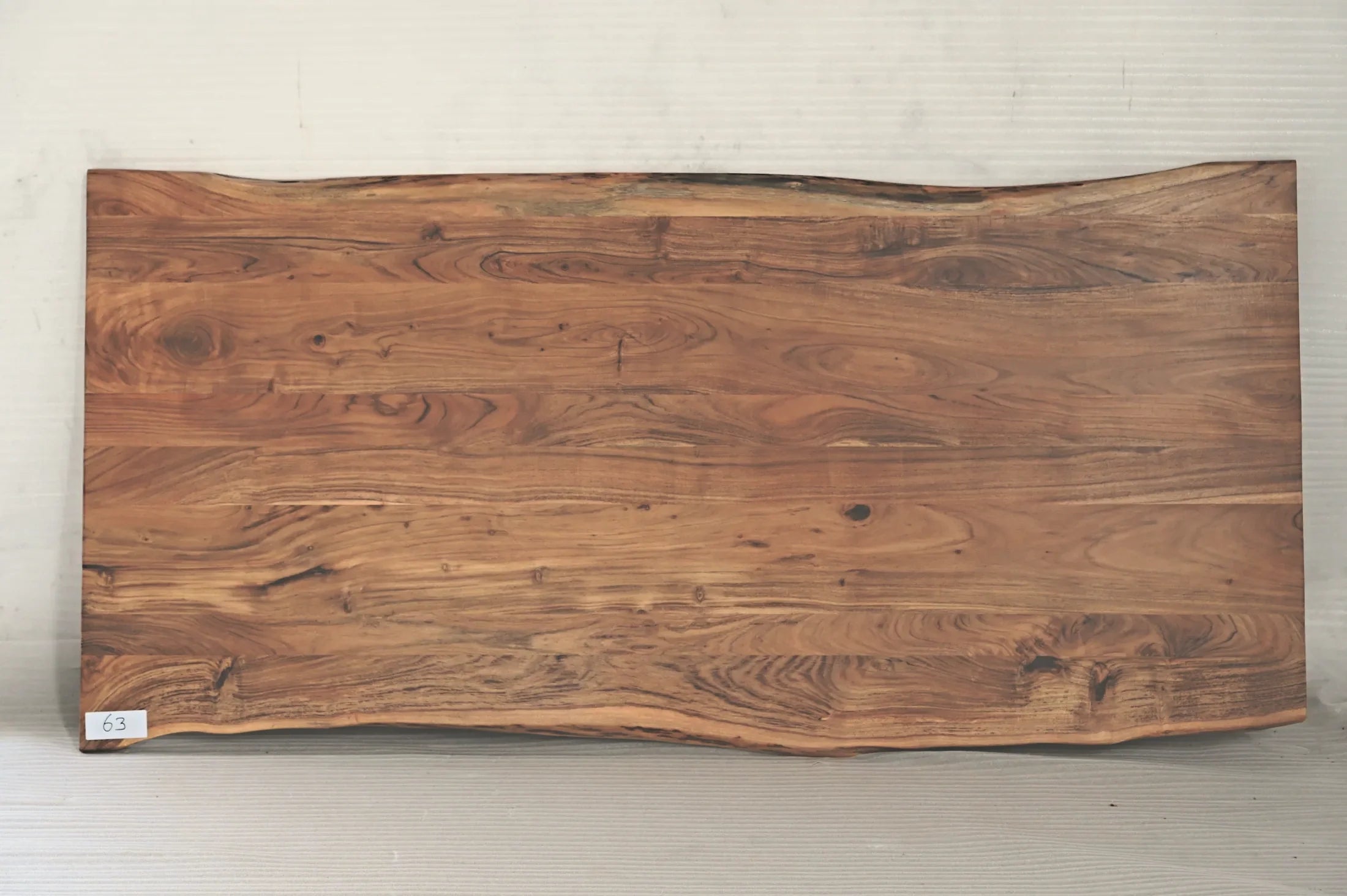 Baumkante Tischplatte Unikat 063 – Akazie 200 cm, Aufsicht #Tischplatte_Unikat 063