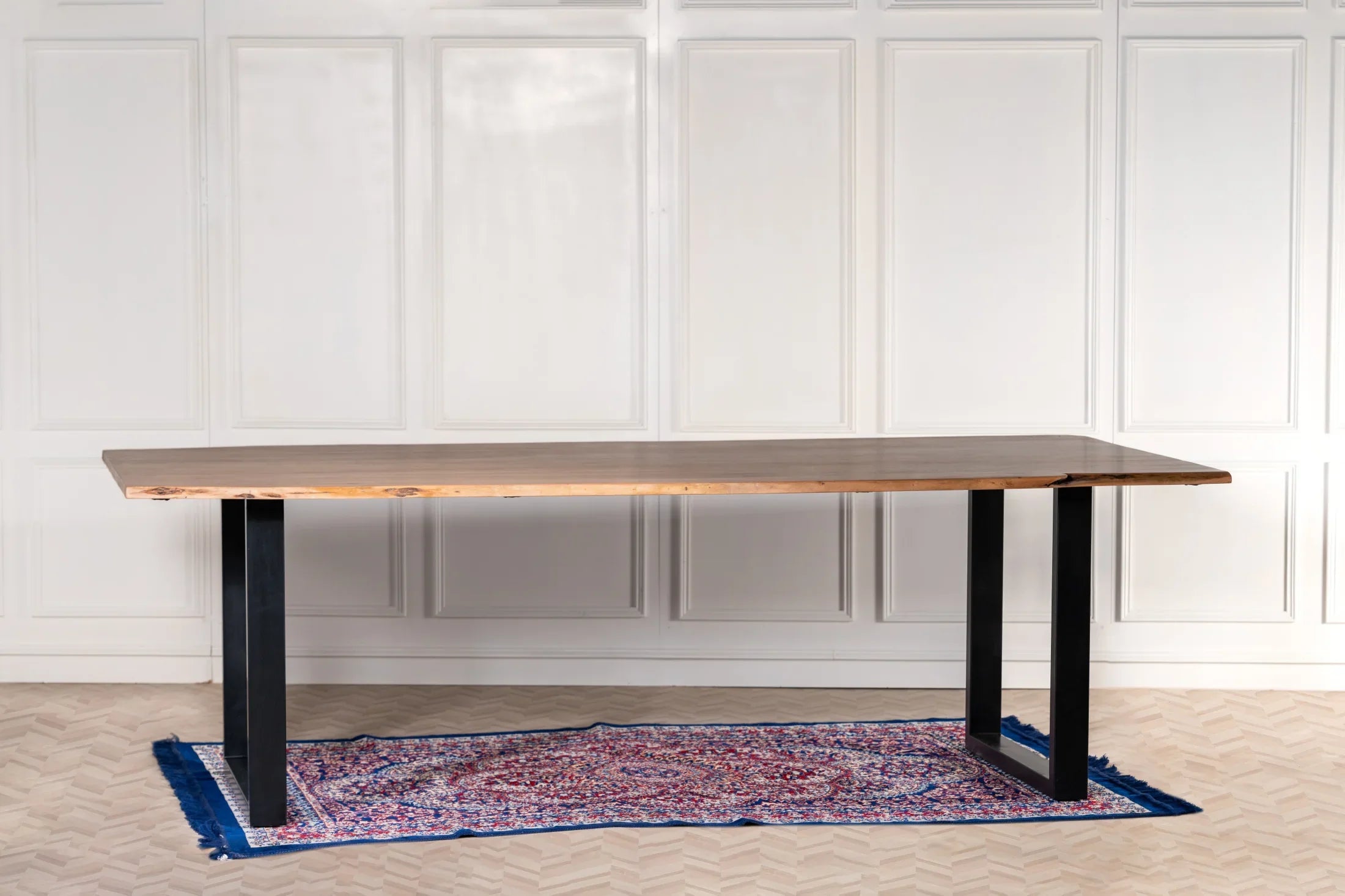 Live Edge Esstisch 240 cm – Wähle Tischplatte & Beine