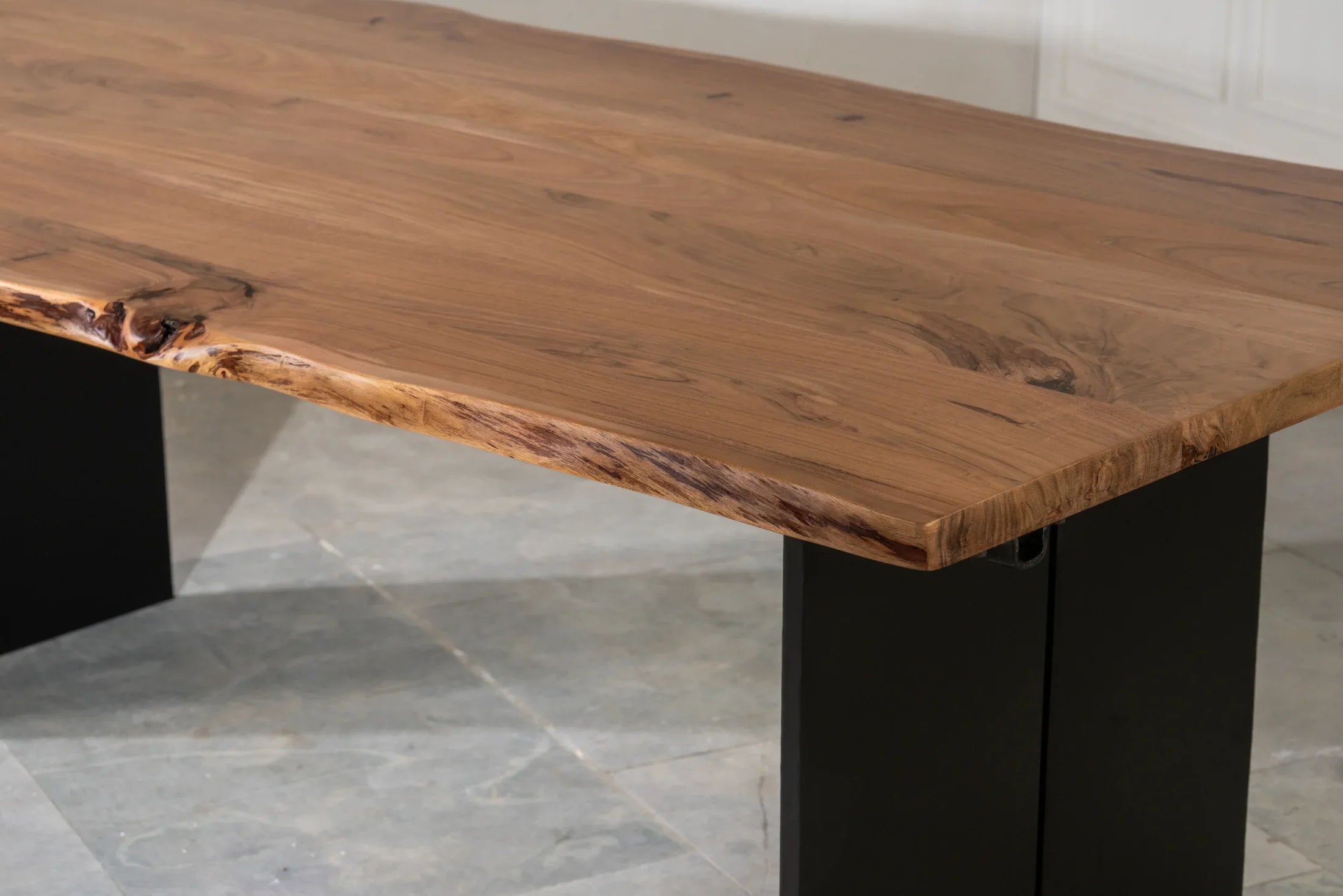 Live Edge Ausziehtisch 220–300 cm – Wähle Tischplatte & Beine