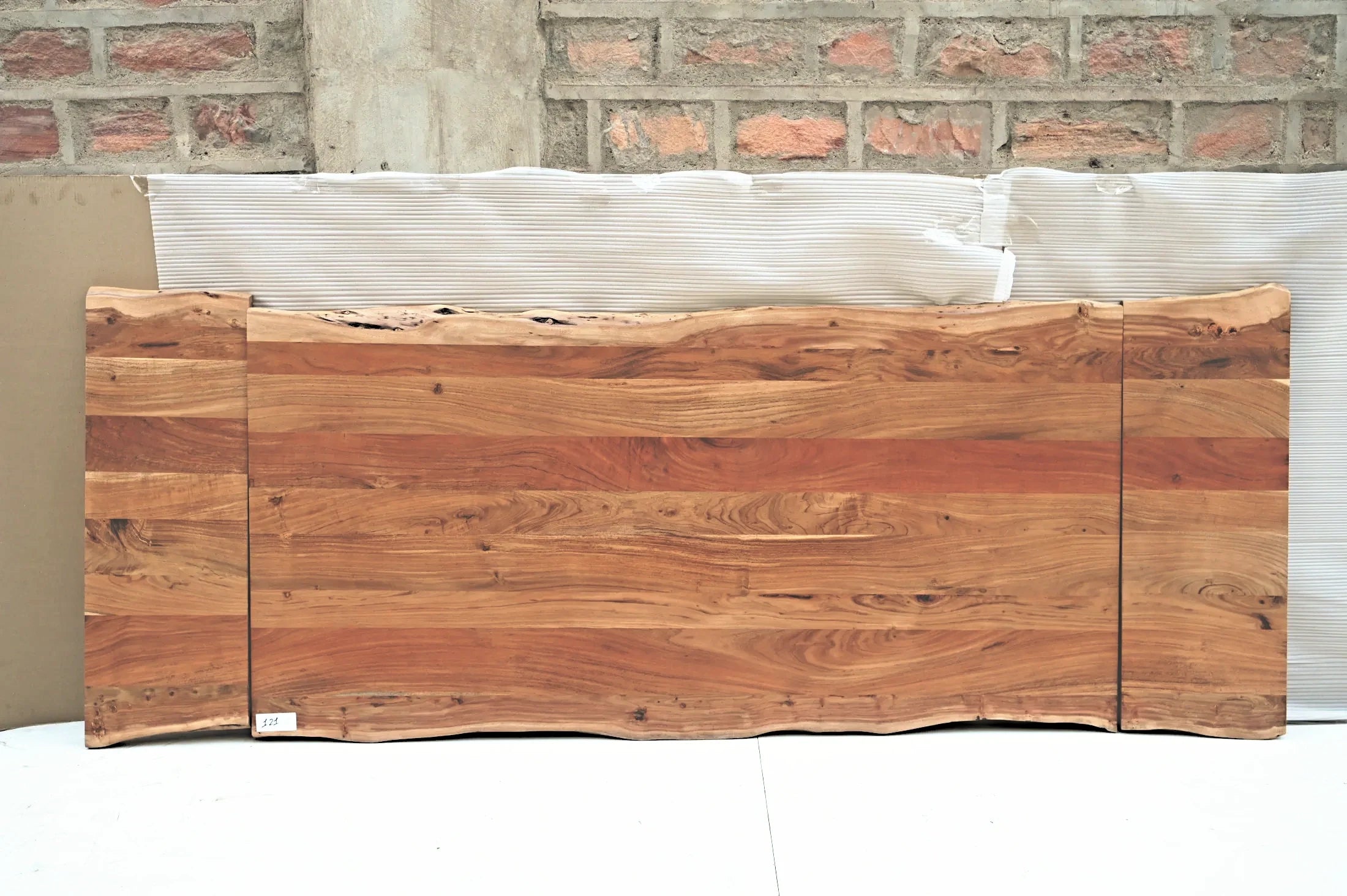 Baumkante Tischplatte Unikat 121 – Akazie 220–300 cm, Aufsicht #Tischplatte_Unikat 121