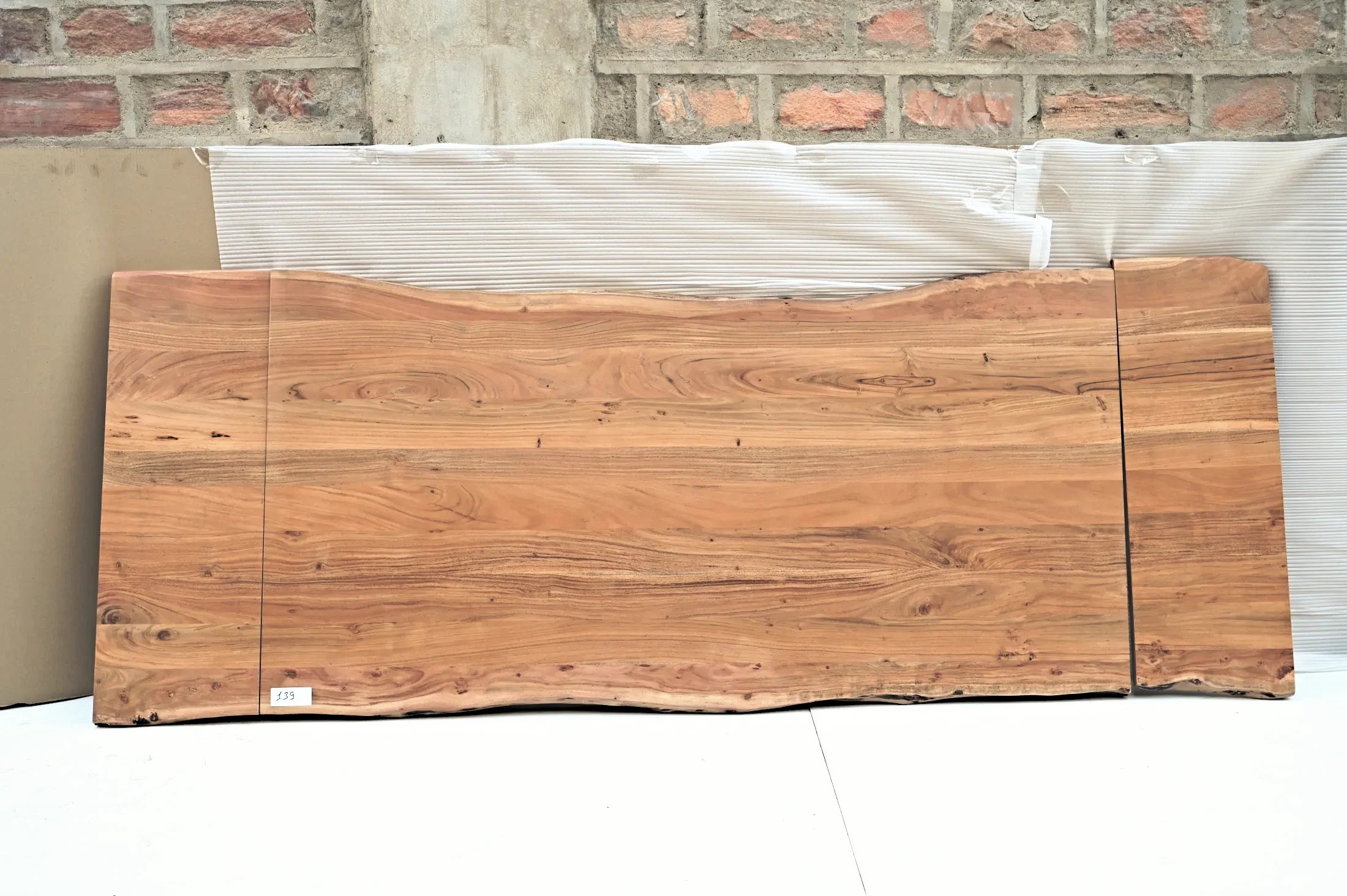 Baumkante Tischplatte Unikat 139 – Akazie 220–300 cm, Aufsicht #Tischplatte_Unikat 139
