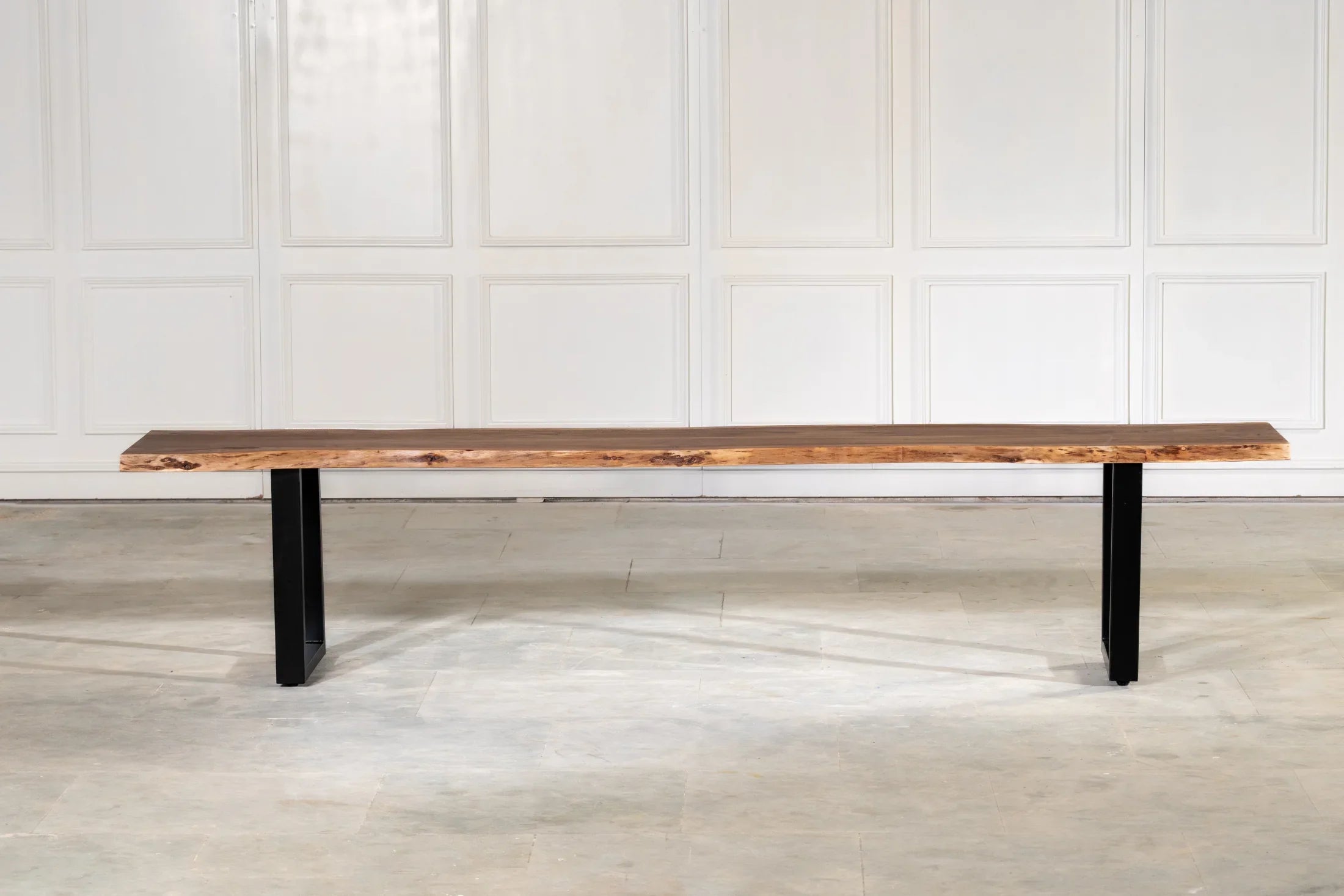 Live Edge Bank 240 cm – Akazie Massivholz