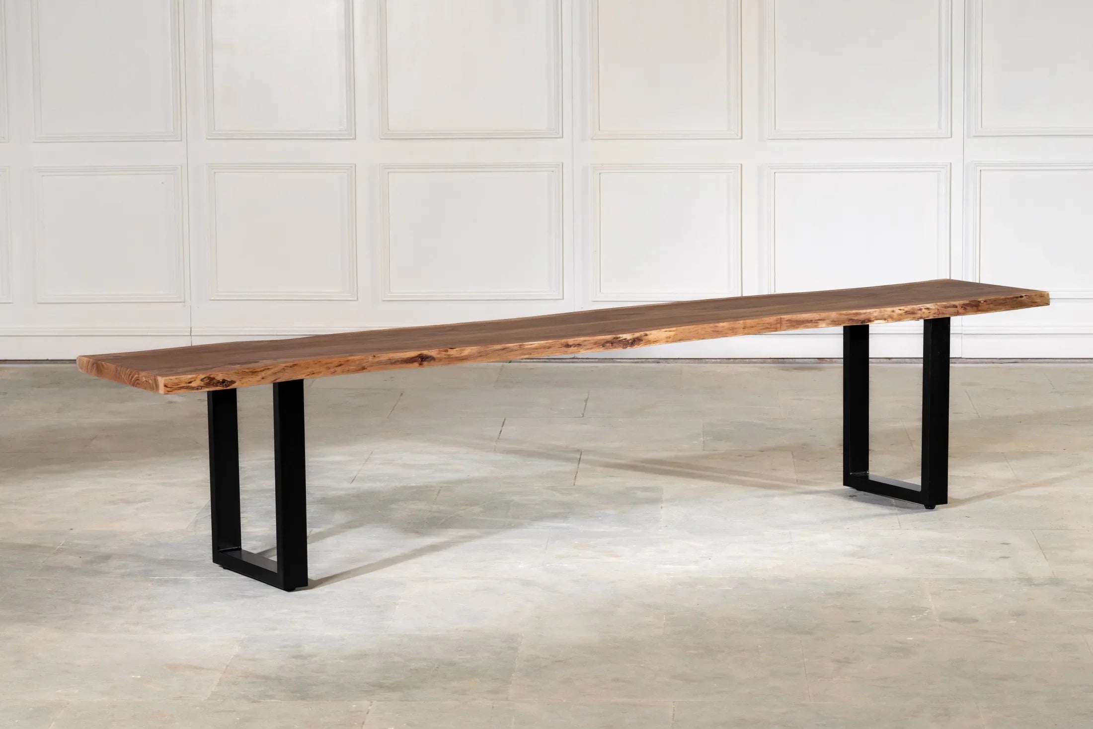 Live Edge Bank 240 cm – Akazie Massivholz