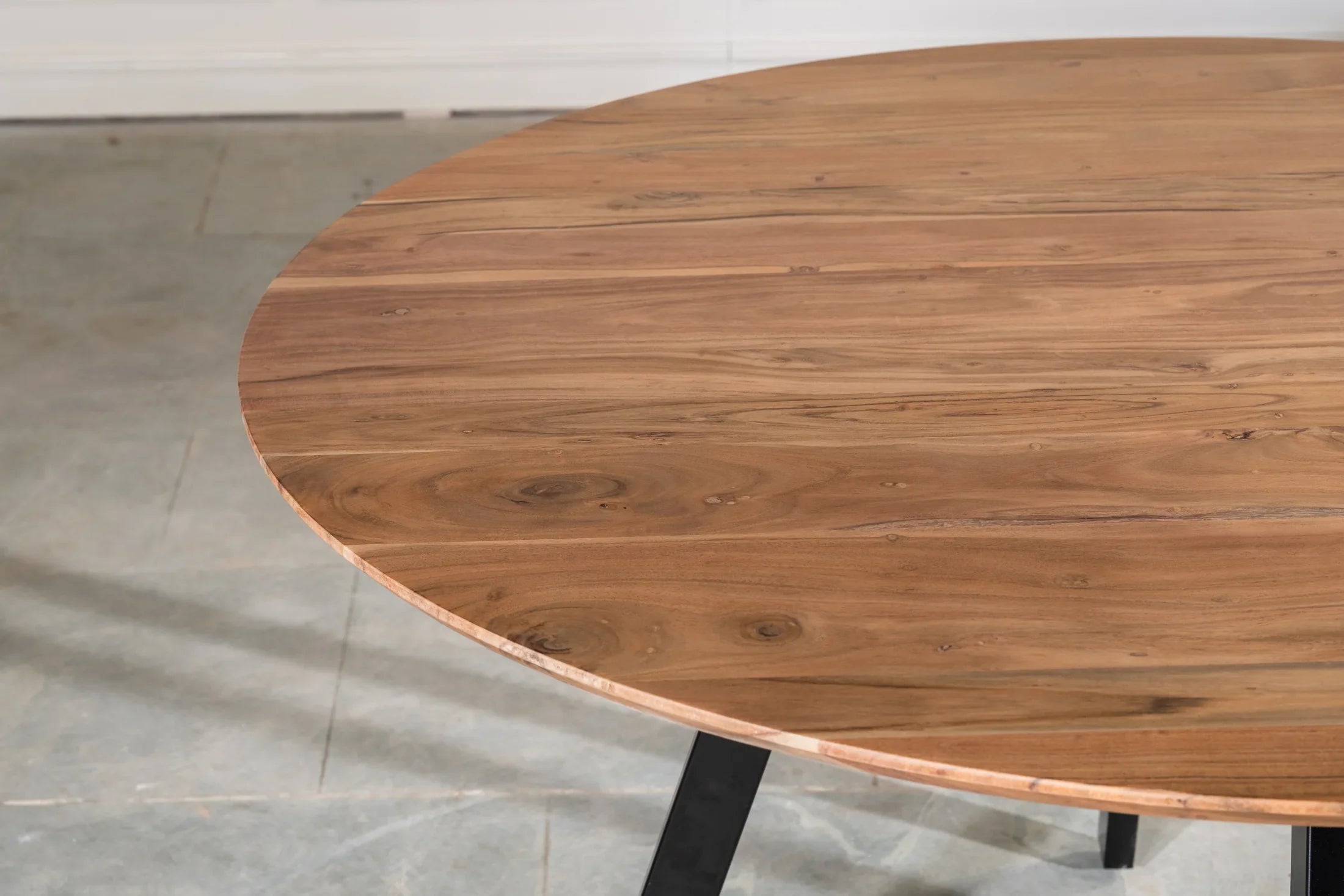 Runder Esstisch 150 cm Akazie – 4 Beine (SGL)